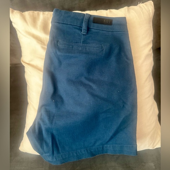 Kut Twill shorts size 8 - Picture 3 of 3